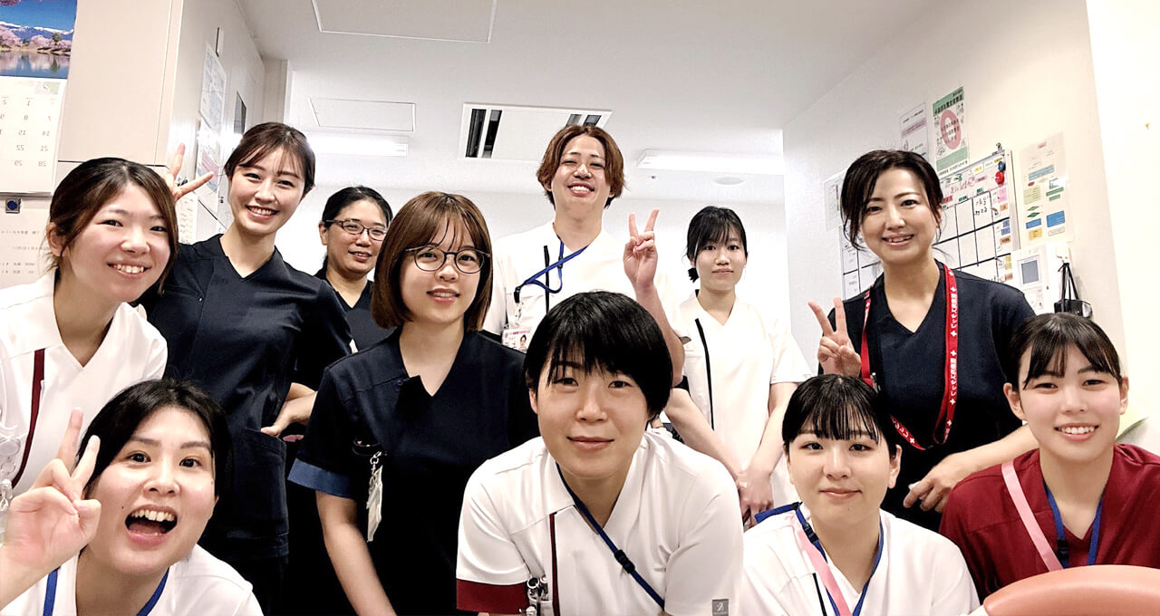 7階西病棟(脳神経外科・耳鼻咽喉科・形成外科)集合写真