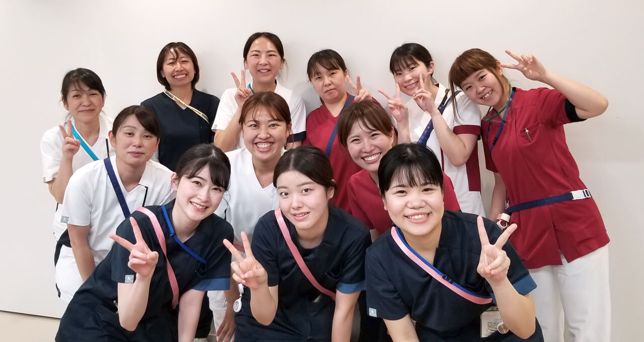 8階東病棟(泌尿器科、乳腺外科、婦人科、耳鼻咽喉科、感染症)集合写真